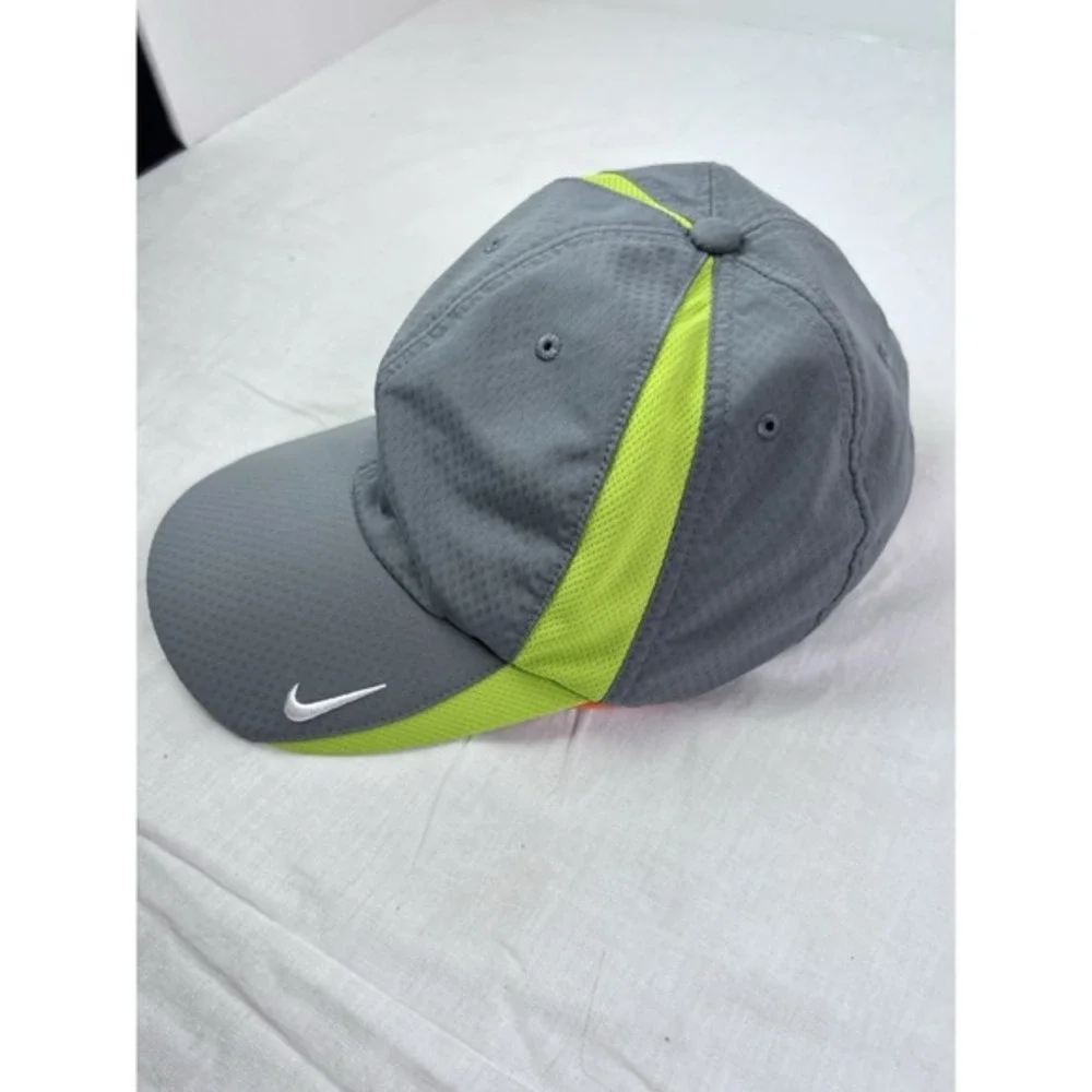 Nike Golf Sphere Dry UNISEX Swoosh Cap Adjustable Unstructured Baseball Hat Gray